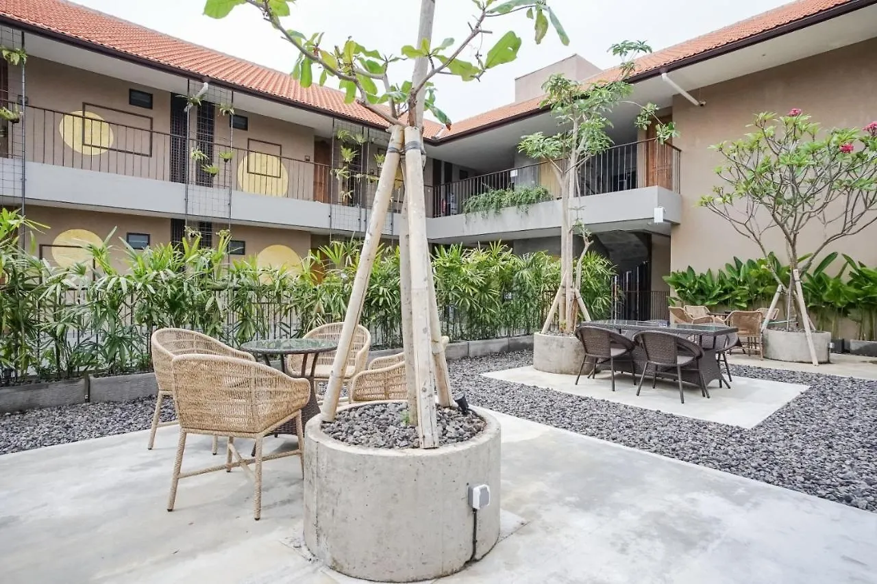 Tanaga Coliving Hotel Seminyak