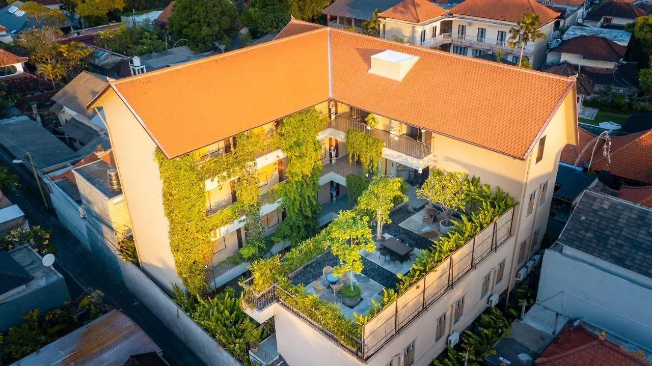 Tanaga Coliving Hotel Seminyak  3*, Seminyak (Bali)