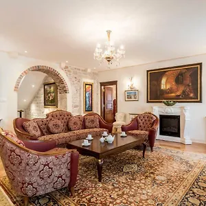 Hotel Nepos